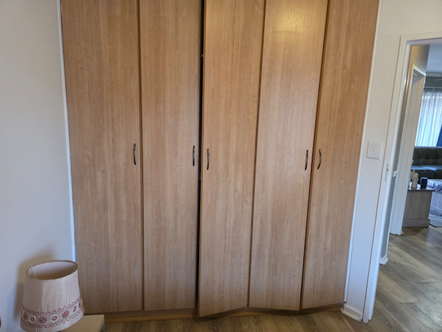 2 Bedroom Property for Sale in Langenhovenpark Free State